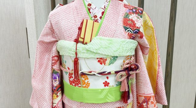 🌸 七五三やお祝い着物を着た7歳さんのおトイレの行き方ガイド ✨
